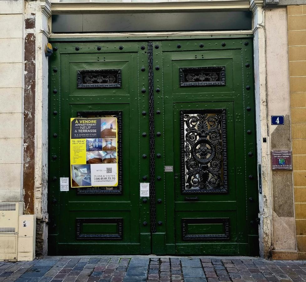 Sweet Nina Jazz Appartement Pour 5 Voyageurs, Situe A La Place De La Republique, Avec Parking Et Lit Queen Size Ле-Ман Экстерьер фото