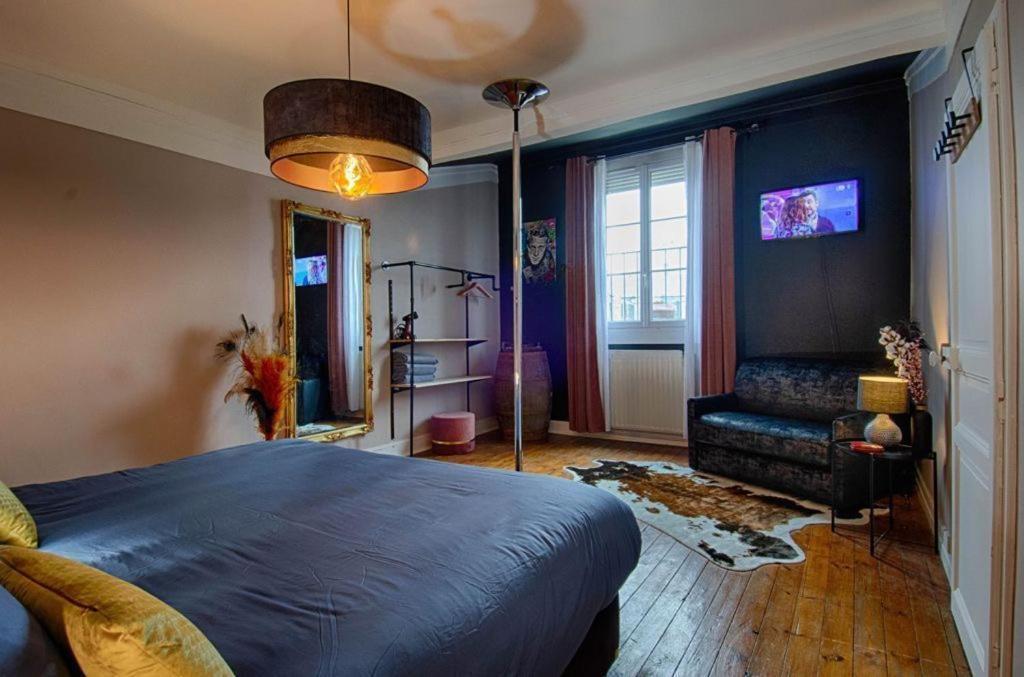 Sweet Nina Jazz Appartement Pour 5 Voyageurs, Situe A La Place De La Republique, Avec Parking Et Lit Queen Size Ле-Ман Экстерьер фото